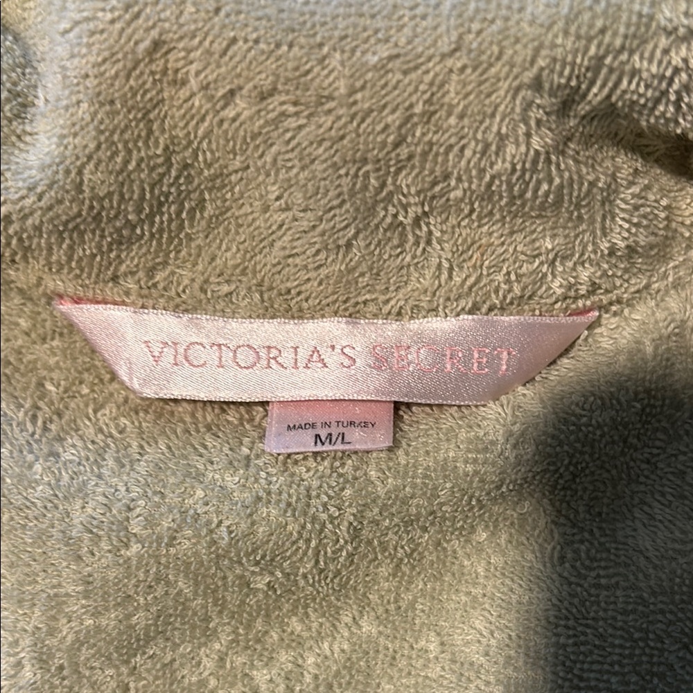 Cozy Cream Belted Victoria Robe. Soft green color, mid hip length. - Picture 2 of 2
